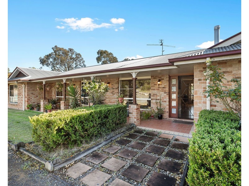 17 William Street, Meringandan West QLD 4352