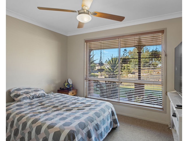 17 William Street, Meringandan West QLD 4352