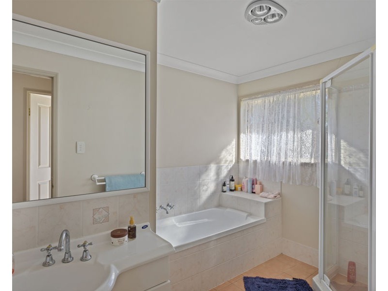17 William Street, Meringandan West QLD 4352