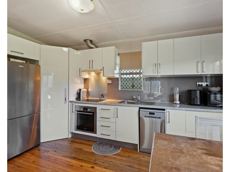 9 Glasgow Street, North Toowoomba QLD 4350