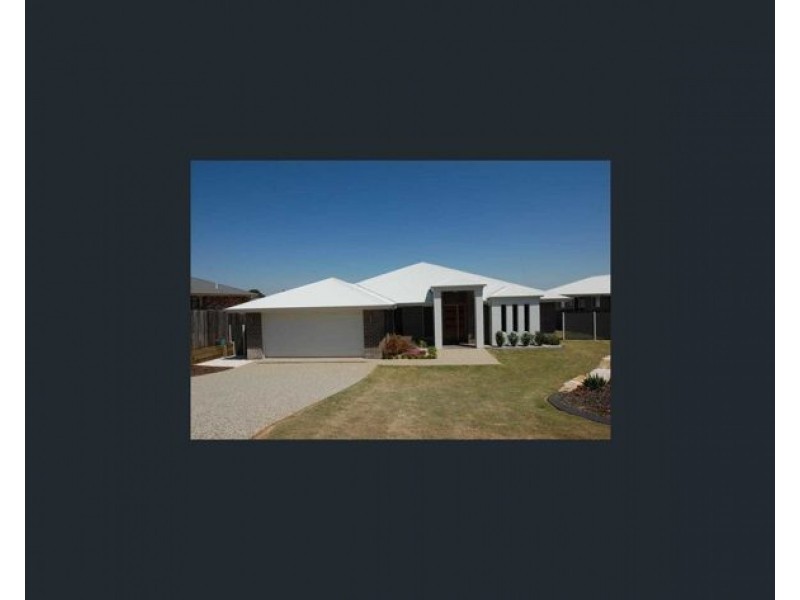 8 Oliver Street, Highfields QLD 4352