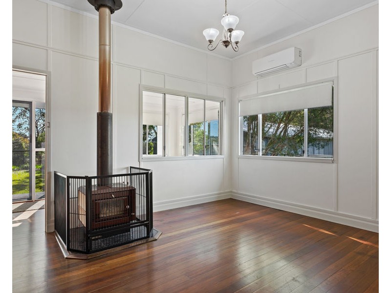 Ravensbourne QLD 4352