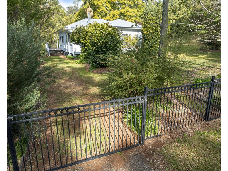 Ravensbourne QLD 4352