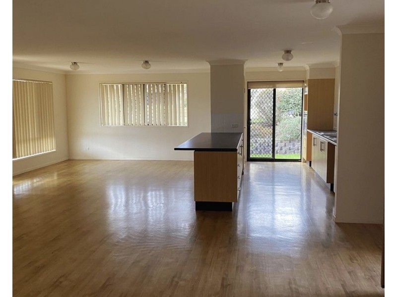 8 Petria Court, Meringandan QLD 4352