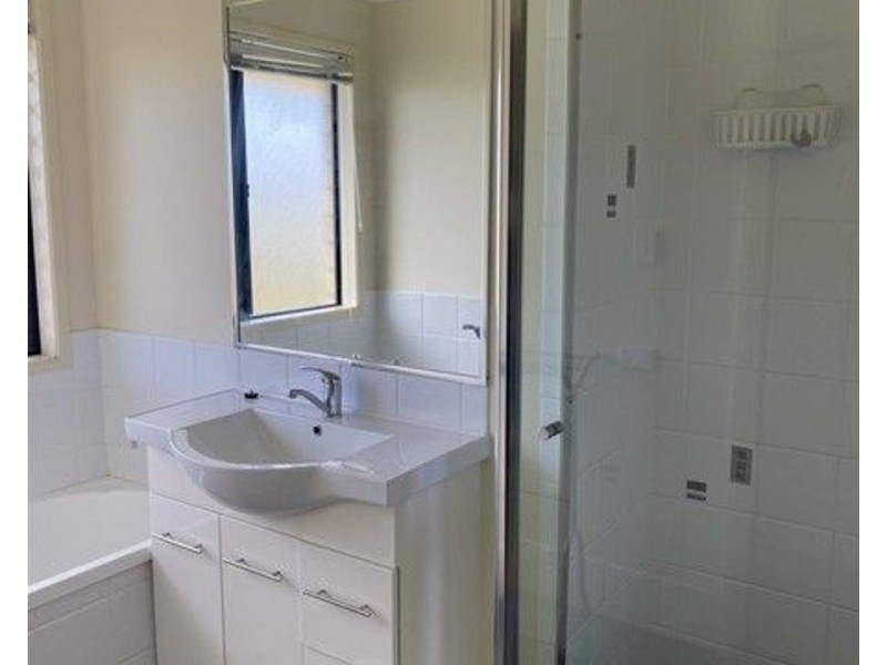 8 Petria Court, Meringandan QLD 4352