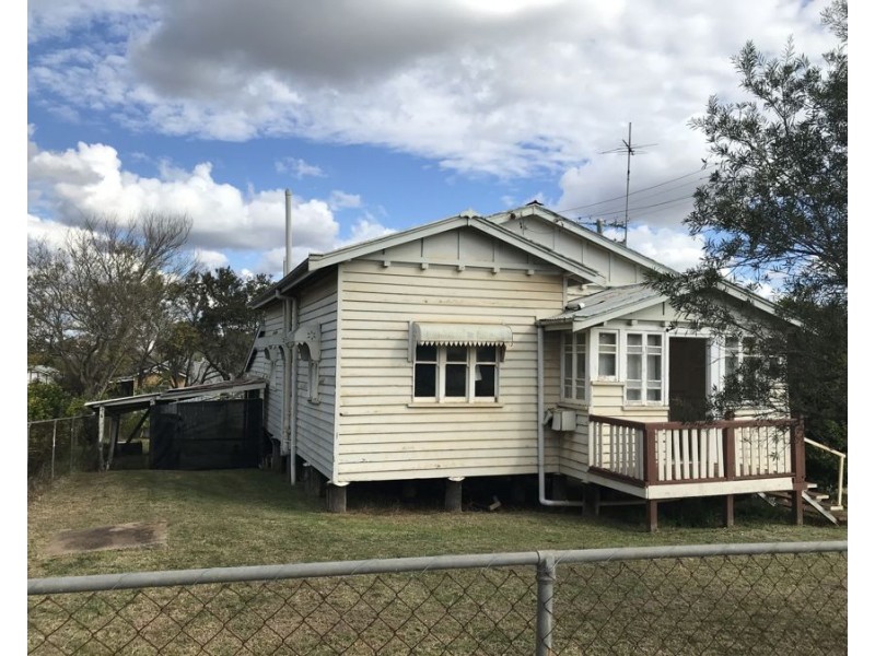 36 Isaac Street, North Toowoomba QLD 4350