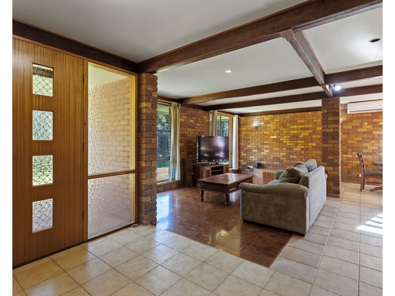 91 Brennan Road, Hampton QLD 4352