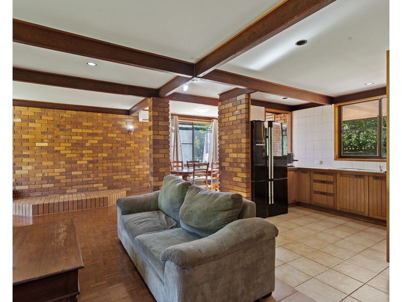 91 Brennan Road, Hampton QLD 4352