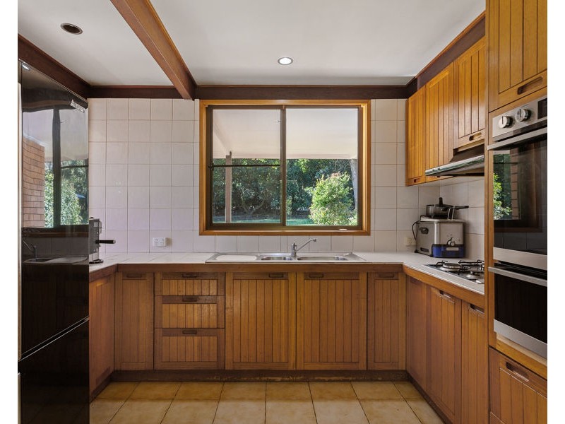 91 Brennan Road, Hampton QLD 4352