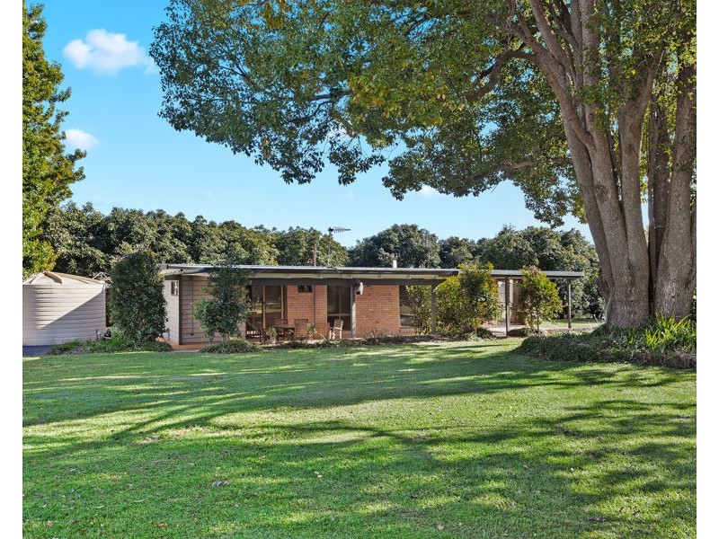 91 Brennan Road, Hampton QLD 4352