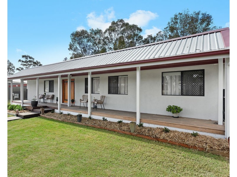 6 Aphrah Street, Crows Nest QLD 4355