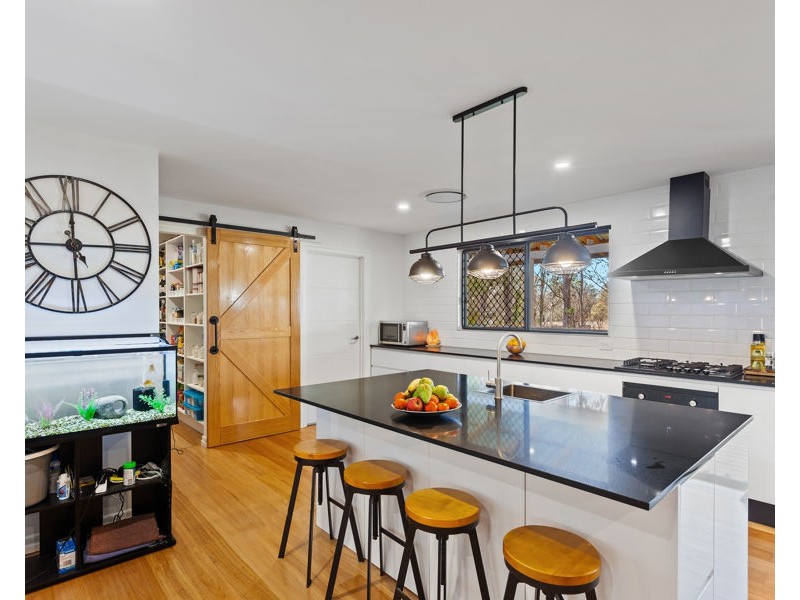 6 Aphrah Street, Crows Nest QLD 4355
