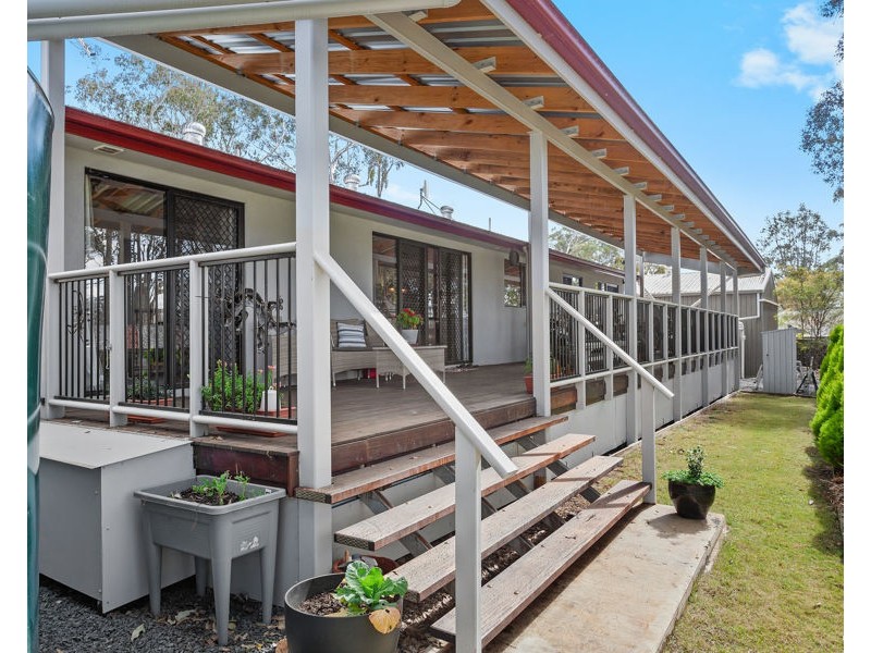6 Aphrah Street, Crows Nest QLD 4355