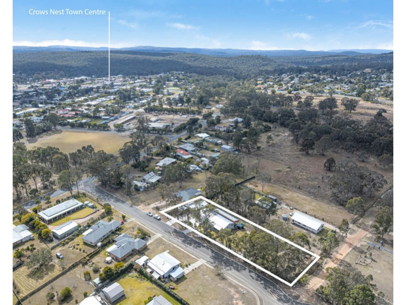 6 Aphrah Street, Crows Nest QLD 4355