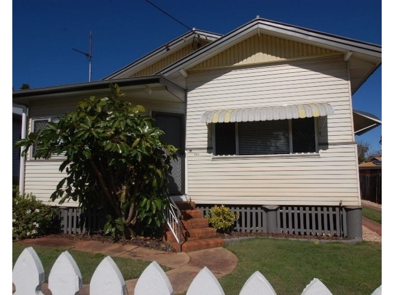 224 Long Street, South Toowoomba QLD 4350