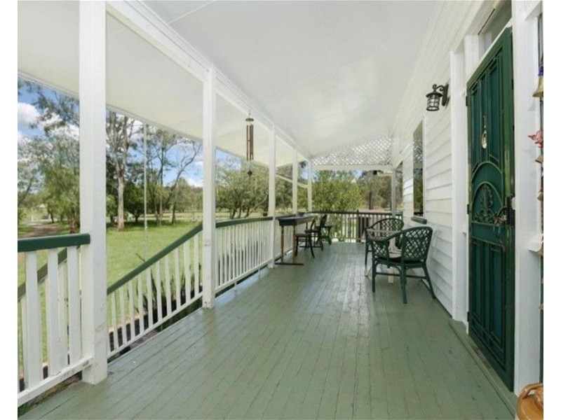 41 Watts Road, Murphys Creek QLD 4352