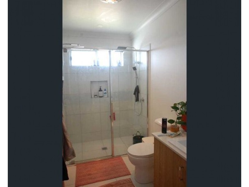 6 Truman Avenue, Highfields QLD 4352