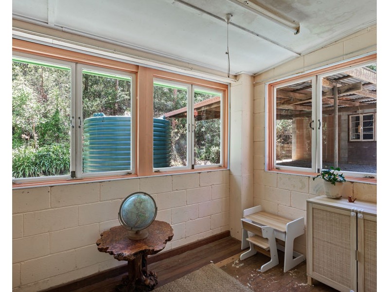 203 Post Office Road, Ravensbourne QLD 4352