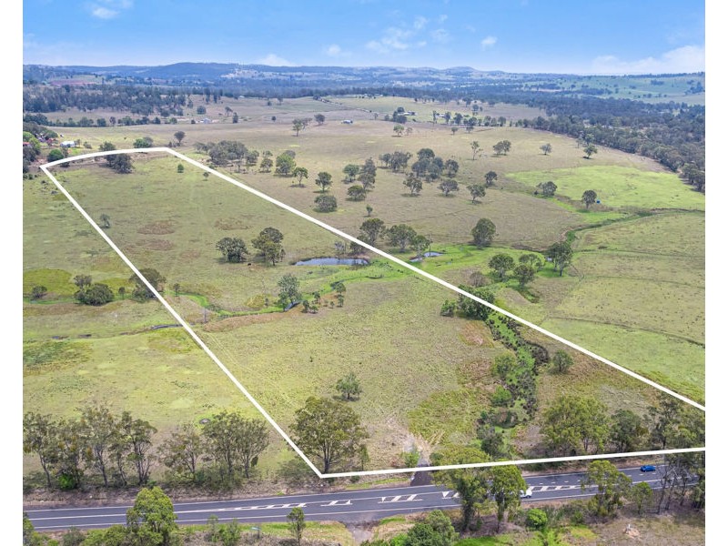 L123 New England Highway, Crows Nest QLD 4355