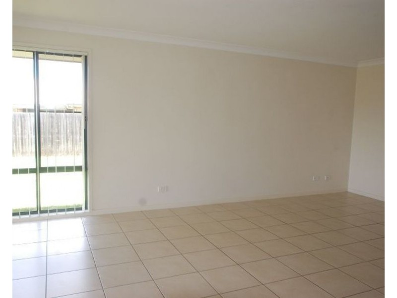 2 Dixon Court, Wilsonton Heights QLD 4350