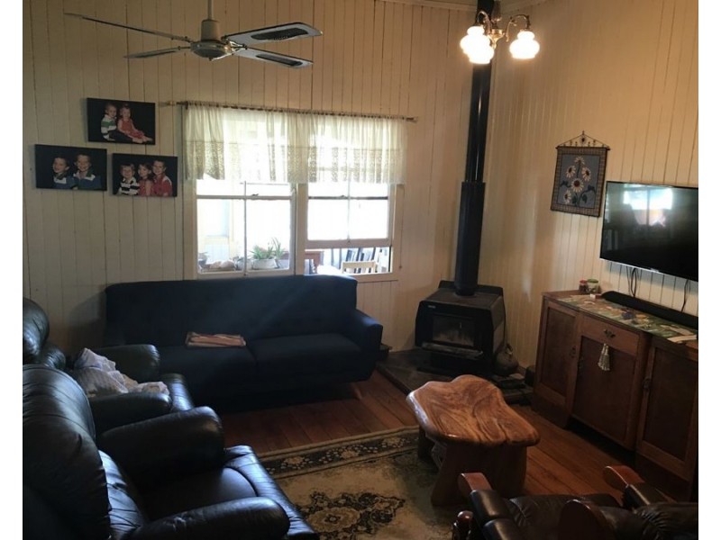 3209 Oakey Cooyar Road, Kulpi QLD 4352