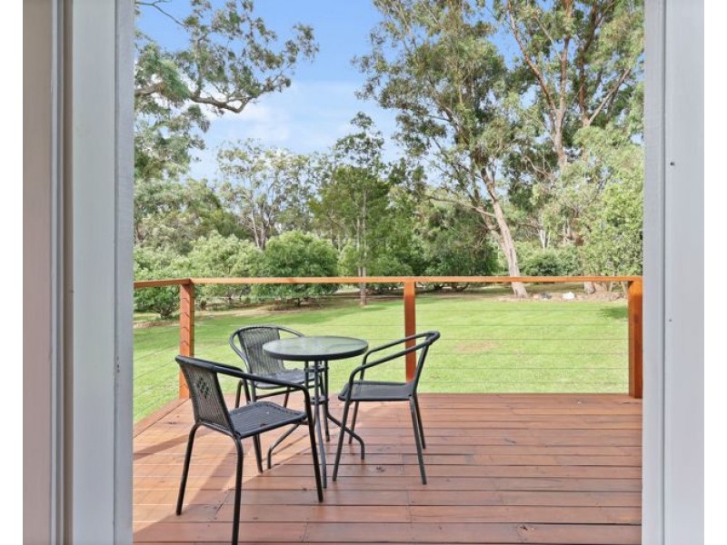 131 Brennan Road, Hampton QLD 4352