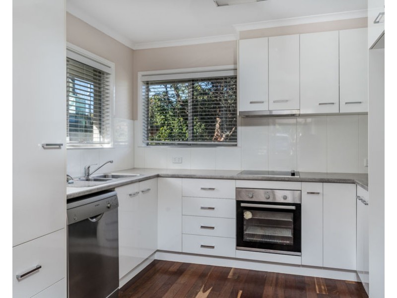 46 Jellicoe Street, Mount Lofty QLD 4350