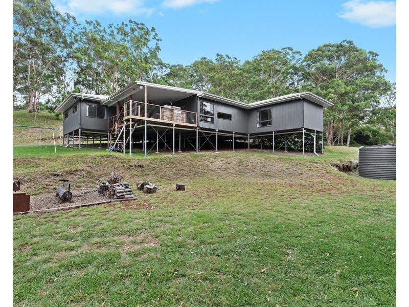 10 Kay Ann  Court, Hampton QLD 4352