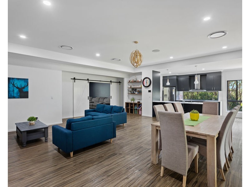 10 Kay Ann  Court, Hampton QLD 4352