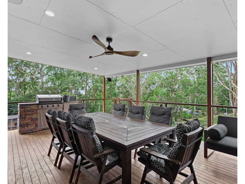 10 Kay Ann  Court, Hampton QLD 4352