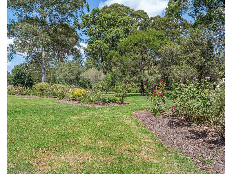 100 Brennan Road, Hampton QLD 4352