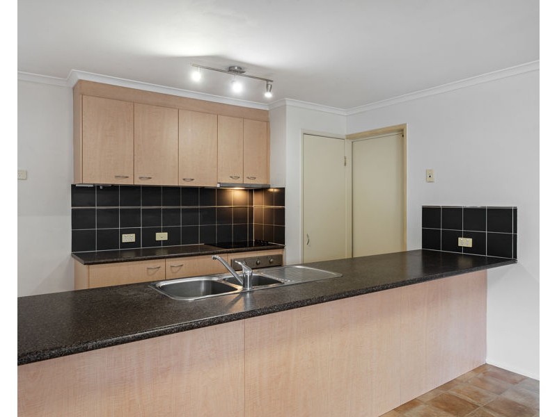 2/222 Taylor Street, Toowoomba QLD 4350