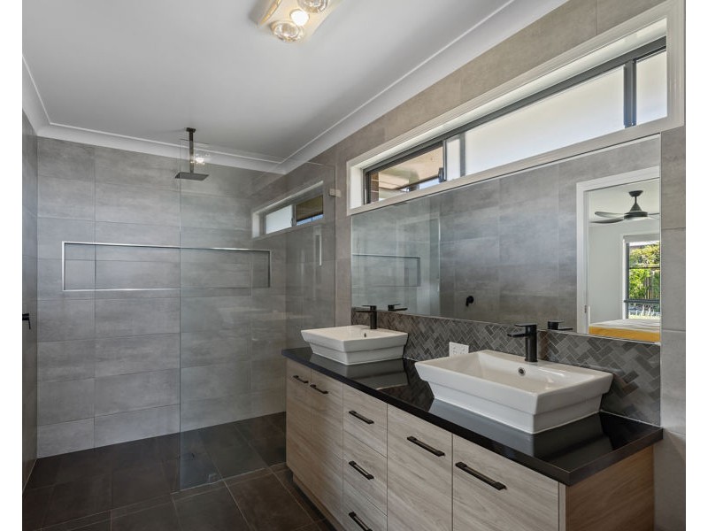 36 Sportsman Drive, Kleinton QLD 4352