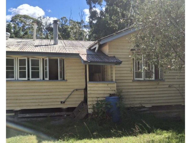 3892 Esk Hampton Road, Ravensbourne QLD 4352