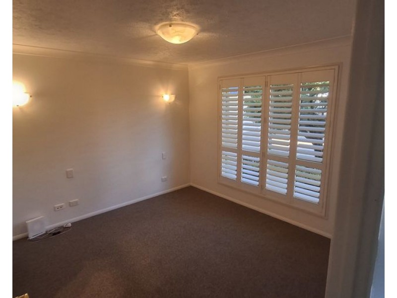 11/68 Holberton Street, Rockville QLD 4350