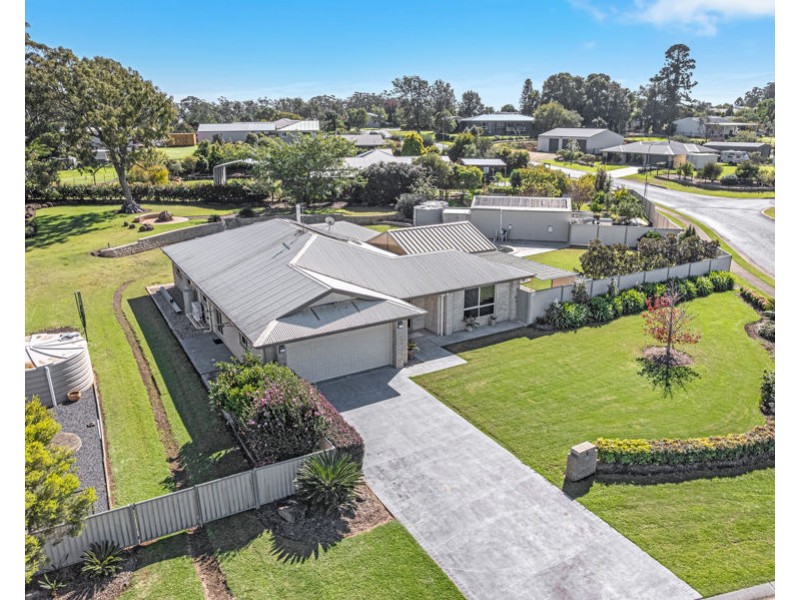 2 Jonathan, Cawdor QLD 4352