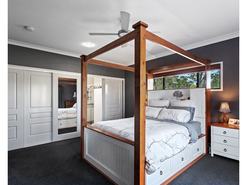 86 Sternbergs Luchts Road, Kulpi QLD 4352