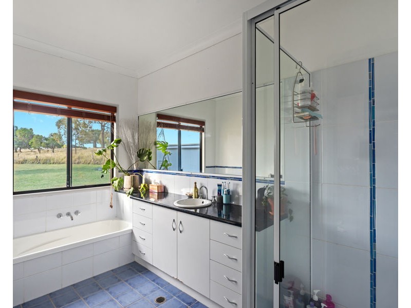 86 Sternbergs Luchts Road, Kulpi QLD 4352
