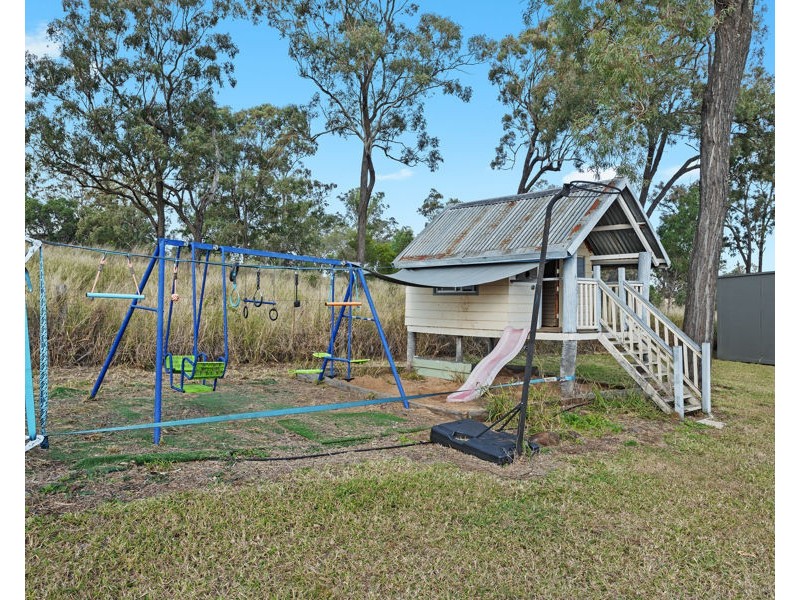 86 Sternbergs Luchts Road, Kulpi QLD 4352
