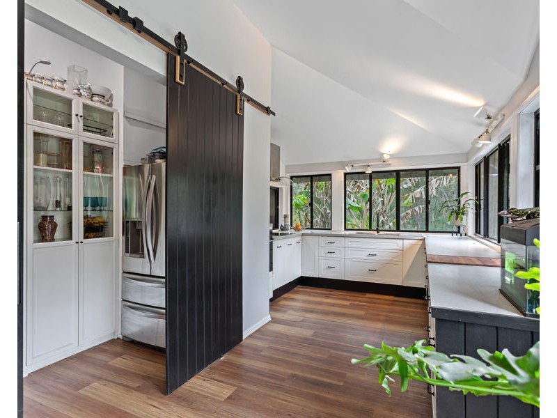 3886 Esk Hampton Road, Ravensbourne QLD 4352