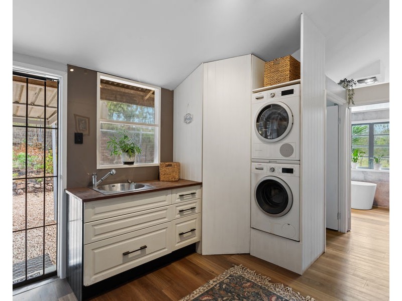 3886 Esk Hampton Road, Ravensbourne QLD 4352