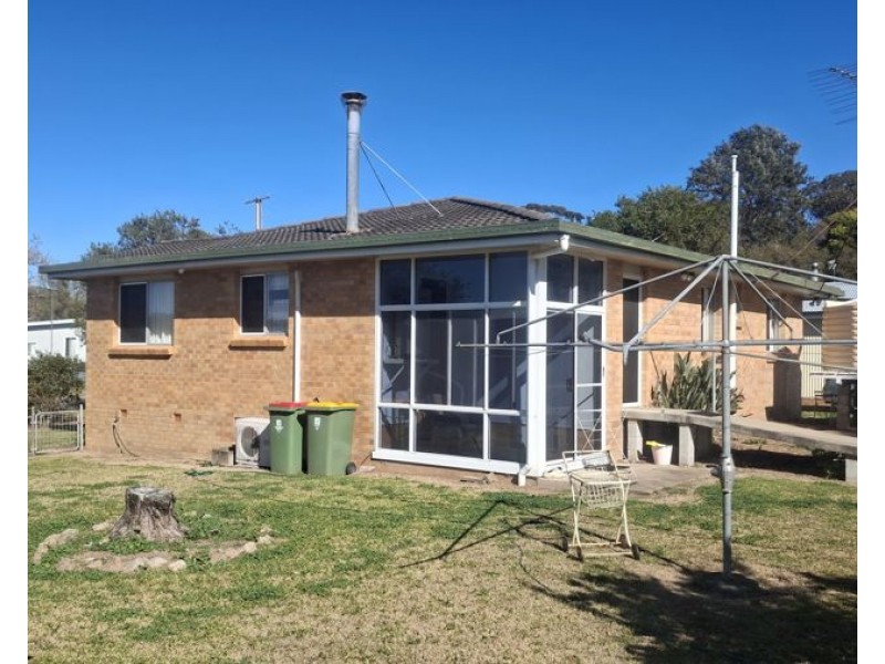 4 Lalor Street, Crows Nest QLD 4355