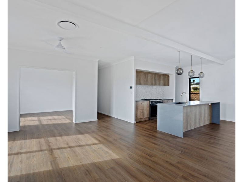 32 Steinberg Road, Highfields QLD 4352