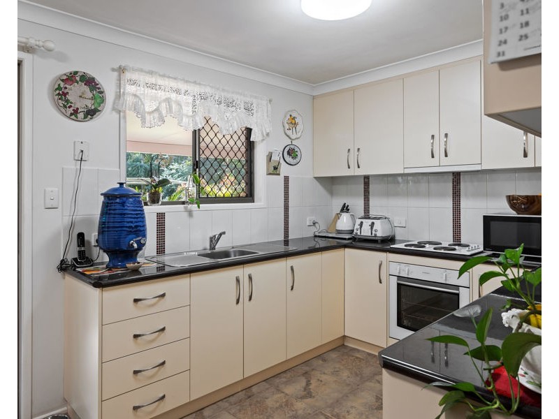 10 Hampton Road, Hampton QLD 4352