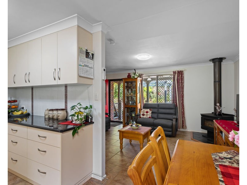 10 Hampton Road, Hampton QLD 4352