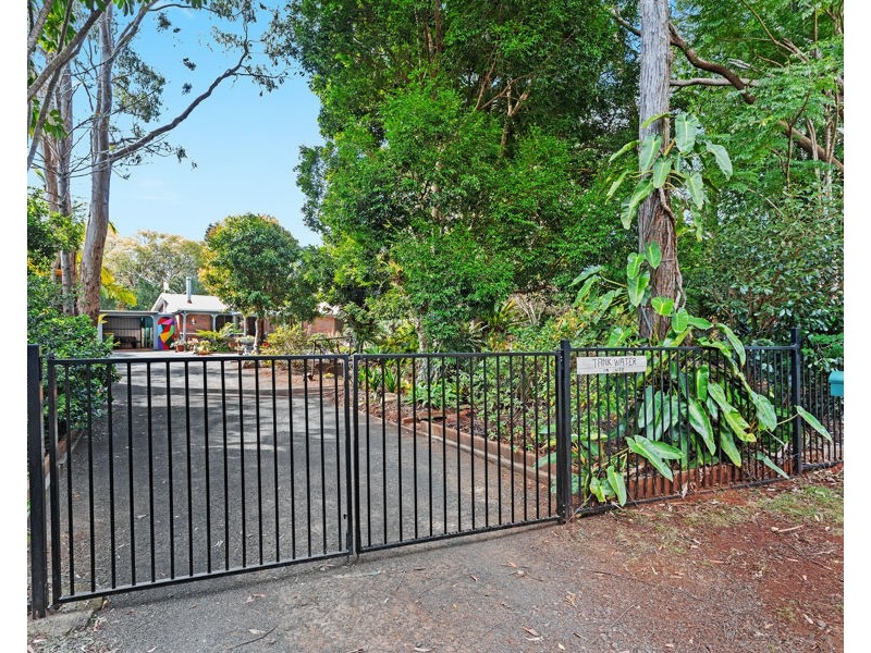 10 Hampton Road, Hampton QLD 4352