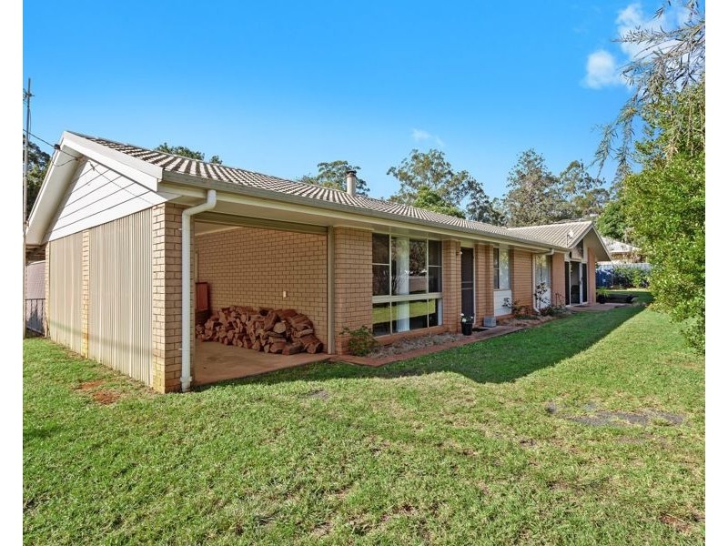 3 Station St, Hampton QLD 4352
