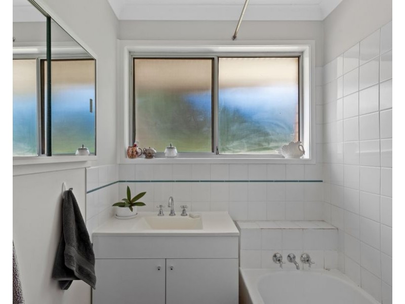 3 Station St, Hampton QLD 4352