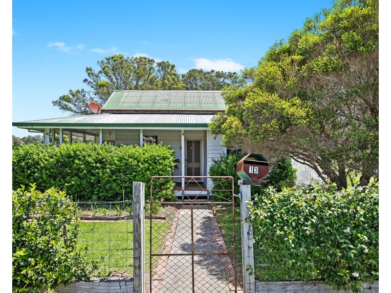 13 Devoncourt Road, Crows Nest QLD 4355