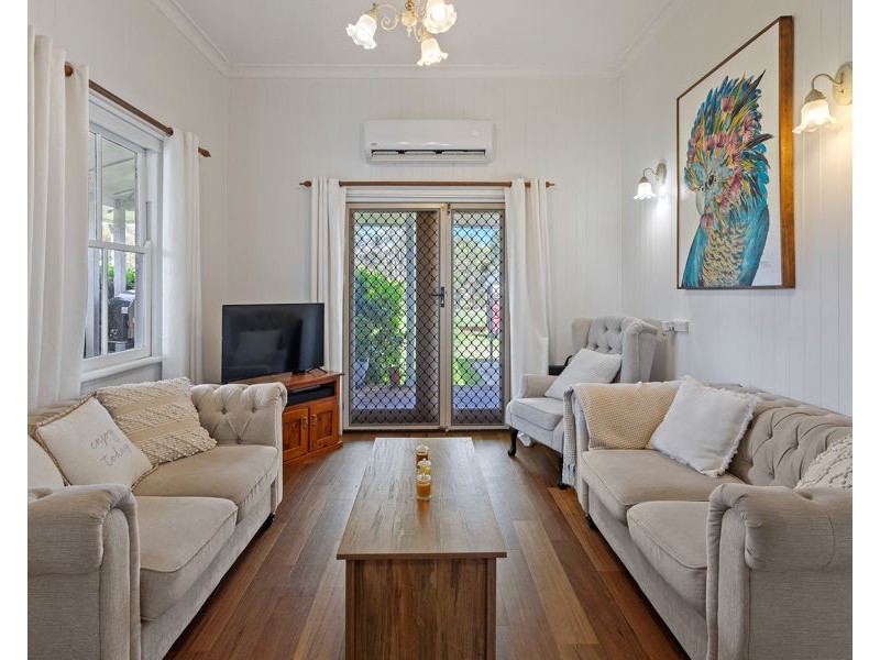 13 Devoncourt Road, Crows Nest QLD 4355